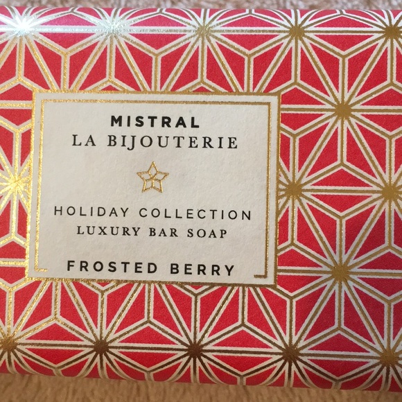 Mistral Holiday Collection Luxury Soap 3.14 oz NWT - Picture 2 of 5